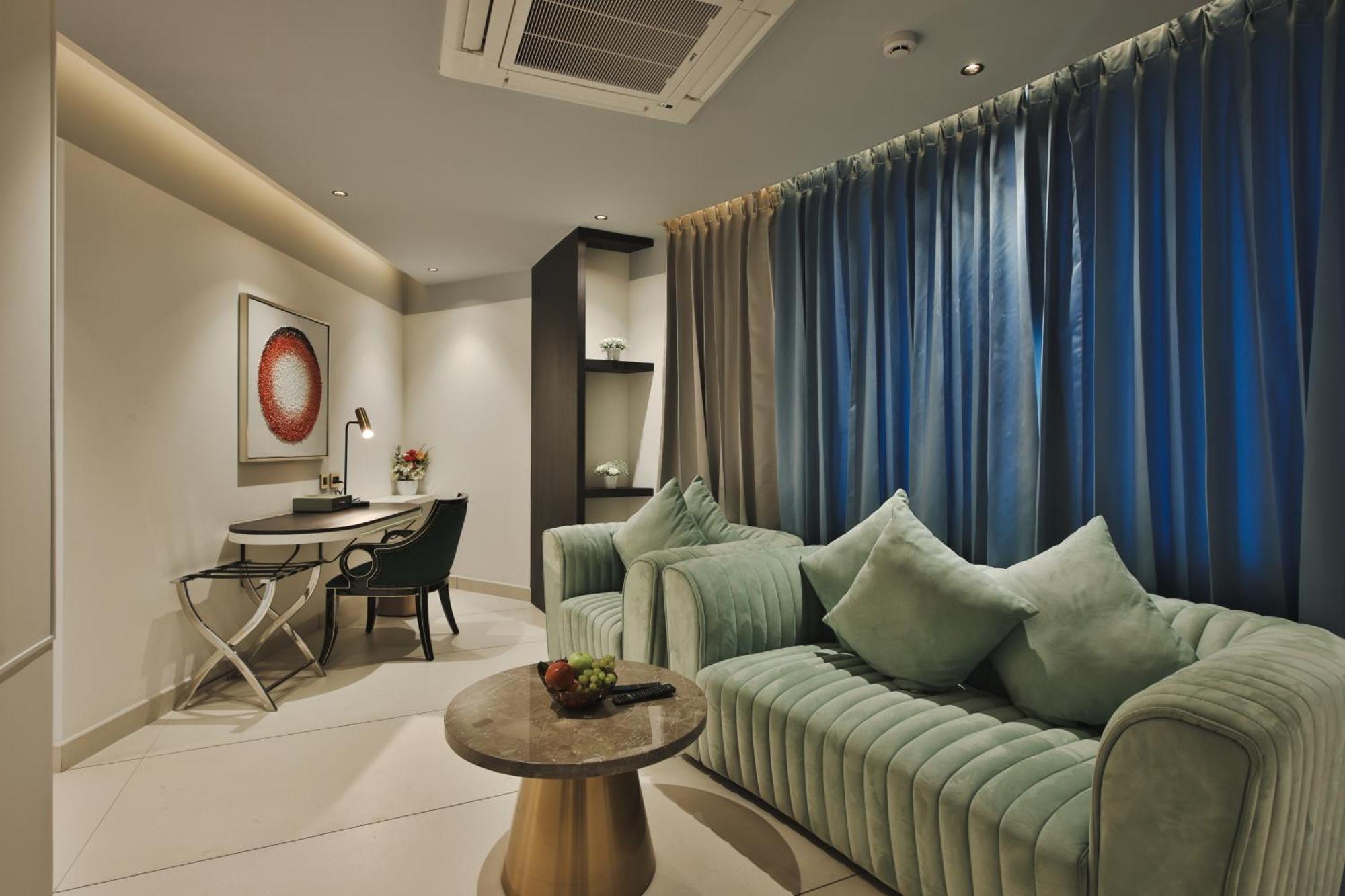 Hotel Pushpak Grande à Kondotty Extérieur photo